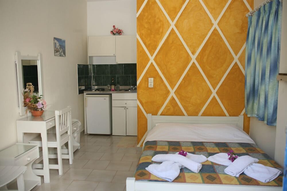 Economy Studio - Photo 12