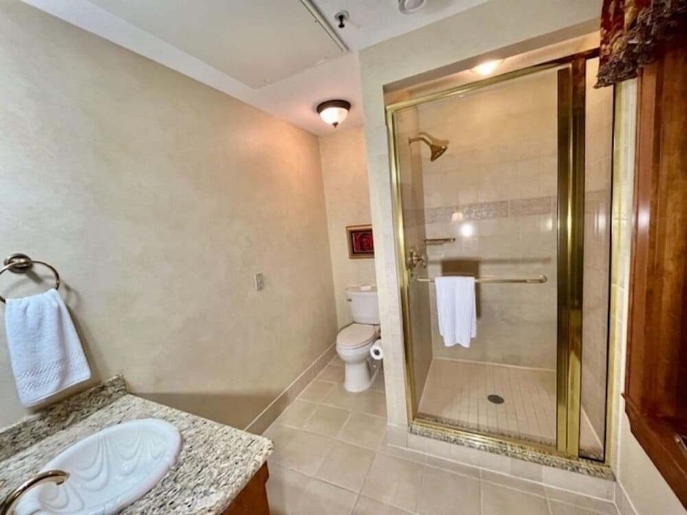 The Charming Suite 307 photo 2