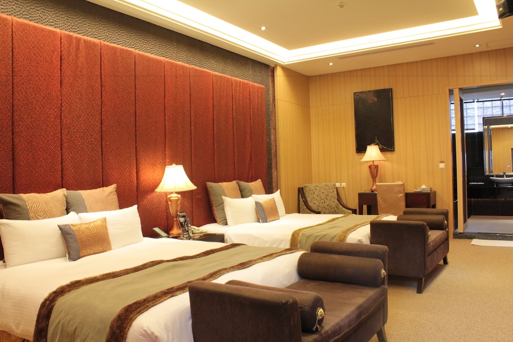 Business Double Room, 1 Queen Bed