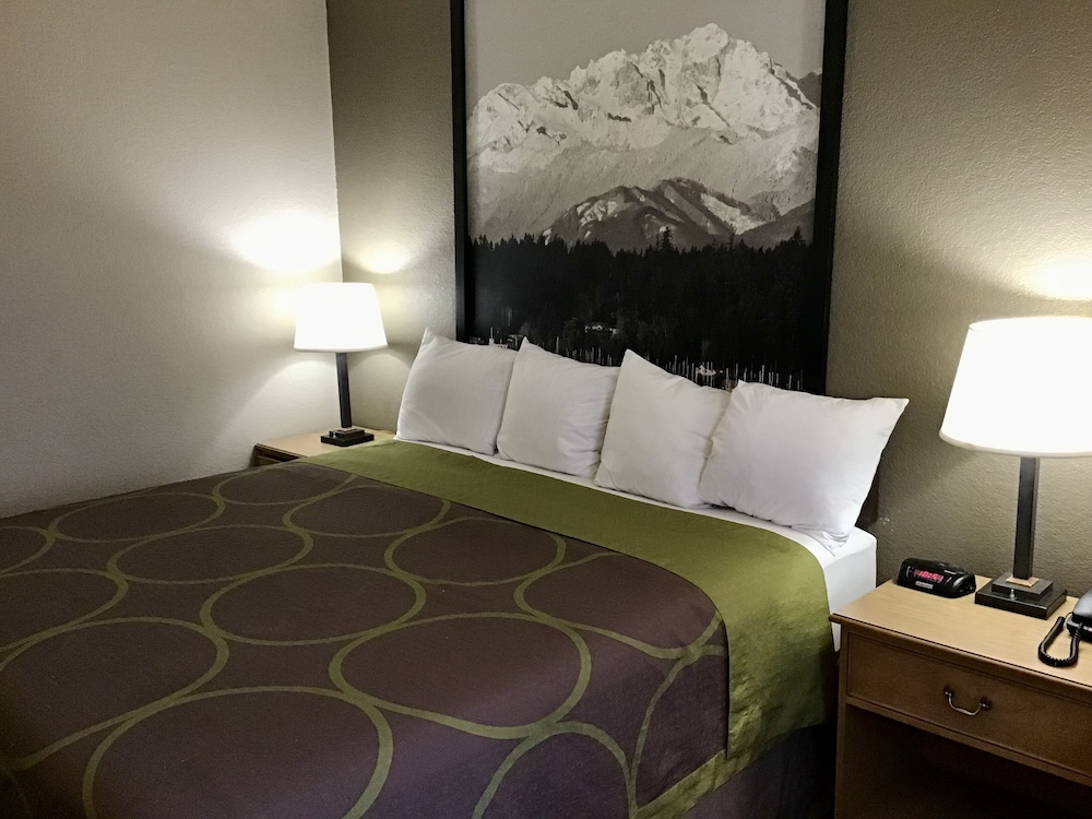 Room, 1 King Bed - Photo 6