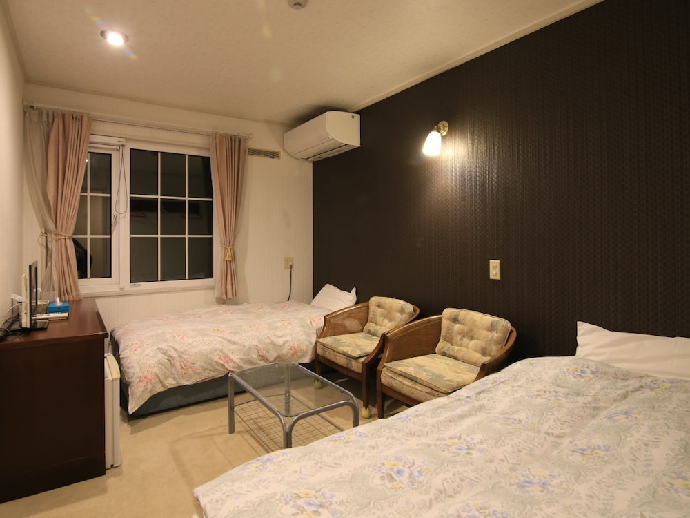 Double or Twin Room, Private Bathroom (For 1-2 guests) photo 2