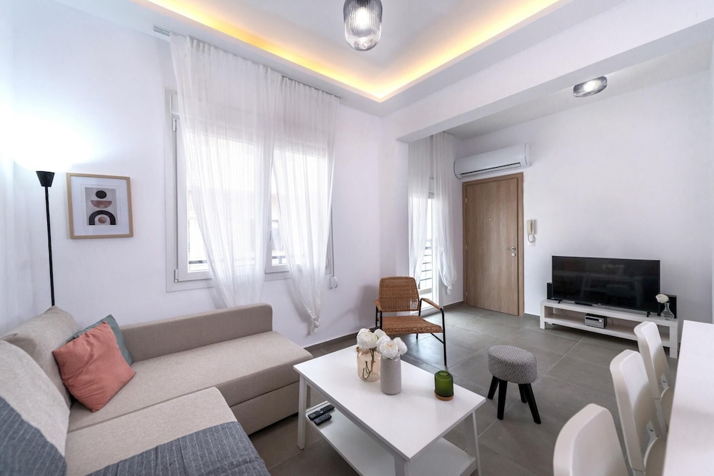 Apartment photo 1