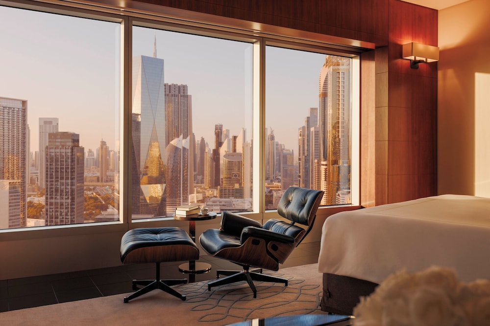 Premier Deluxe Room - Photo 14