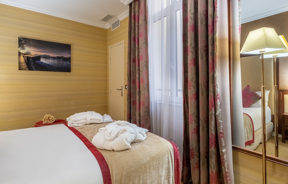 Comfort Double or Twin Room, Courtyard View photo 1
