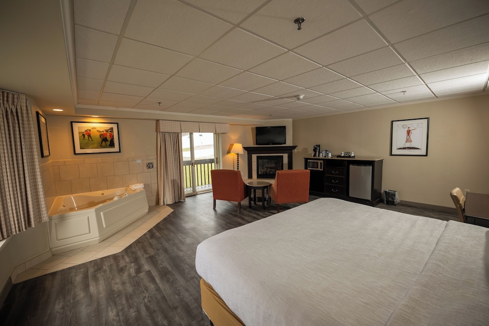 Premier Suite, 1 King Bed, Non Smoking (Presidential) photo 1