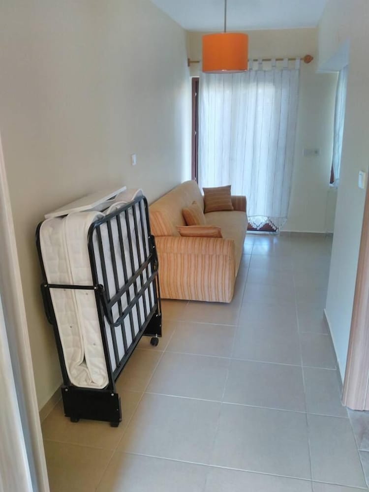 Classic Apartment, 1 Bedroom (NO 5) photo 3