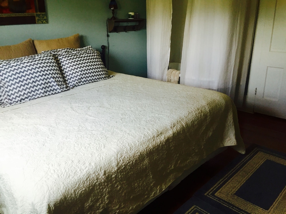 Cynthia's Chamber photo 3