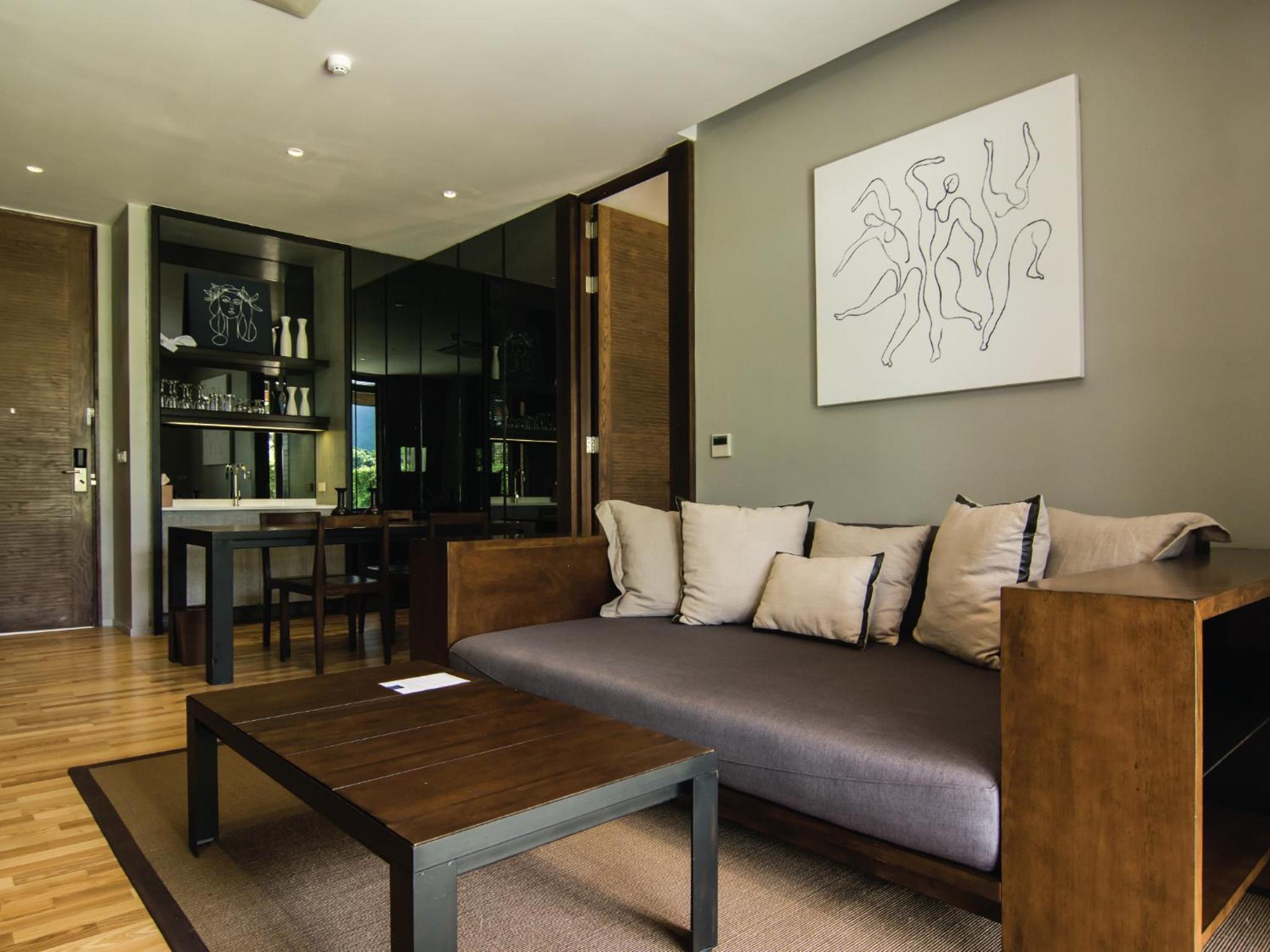 Two-Bedroom Suite - Photo 20