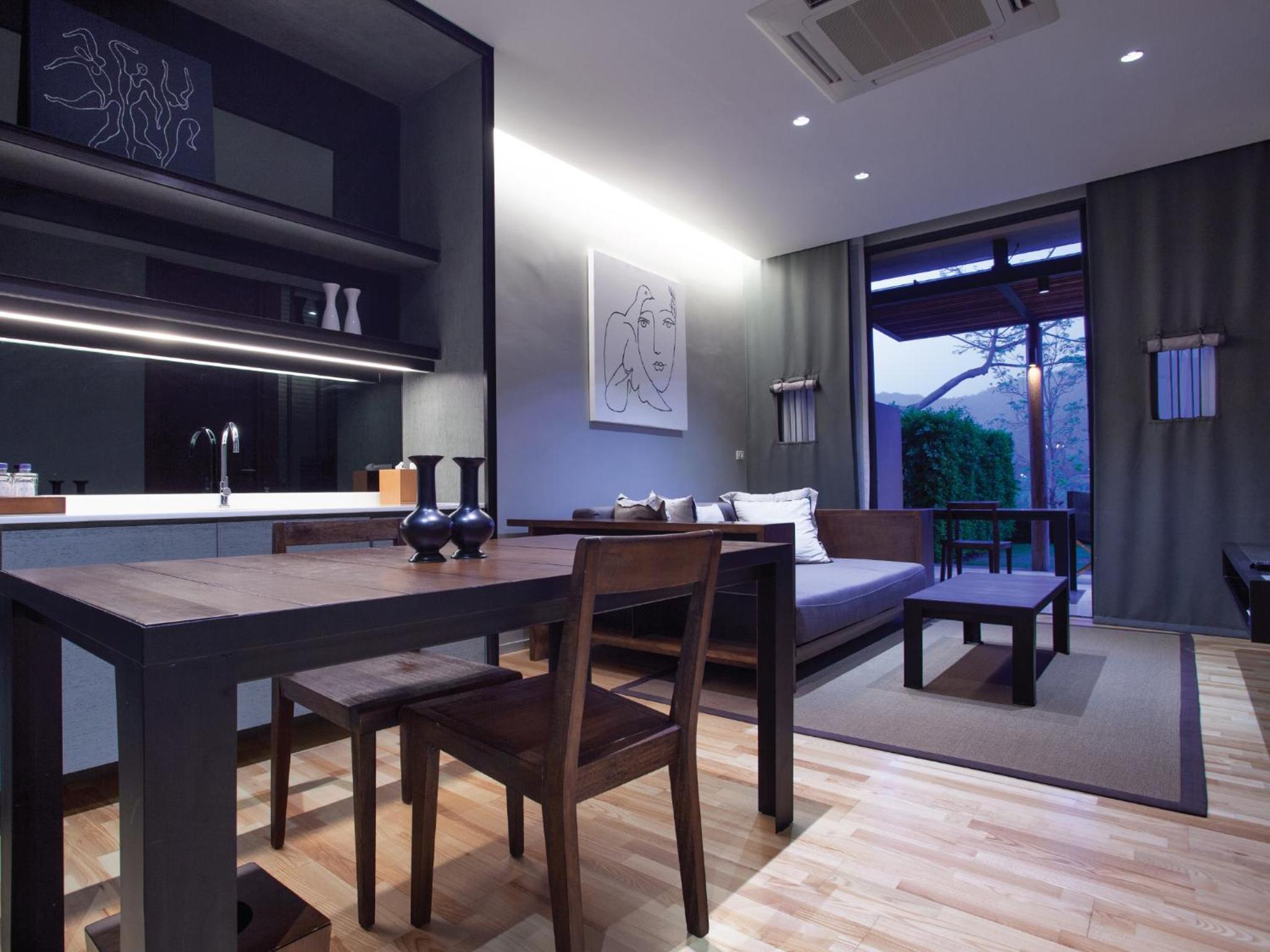 Two-Bedroom Suite - Photo 13