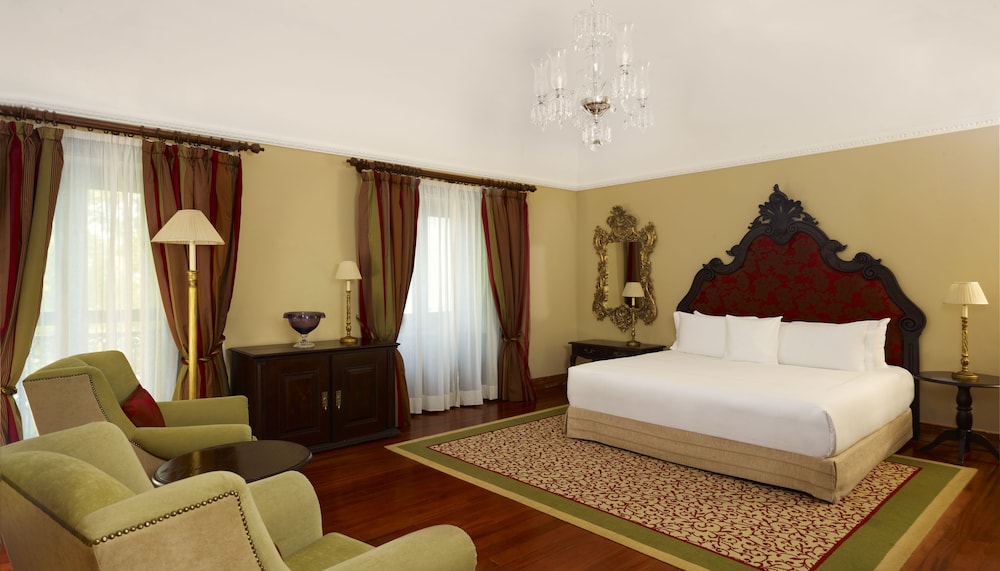 Deluxe Suite - Photo 2