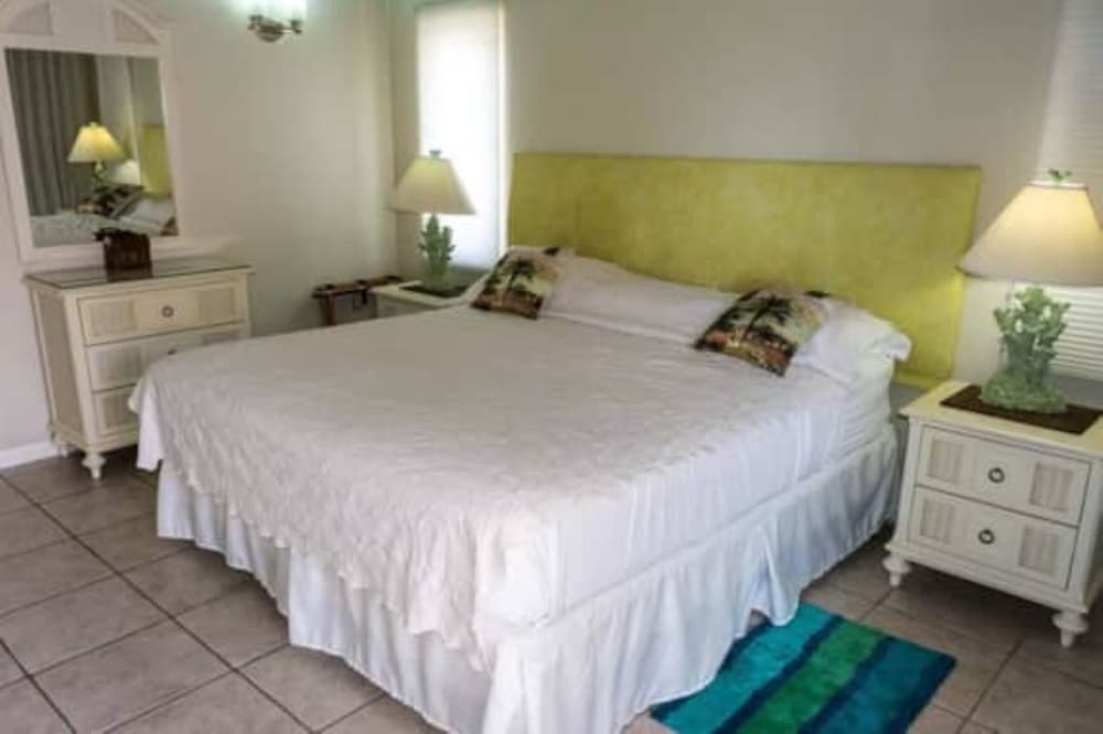 Executive Villa photo 2