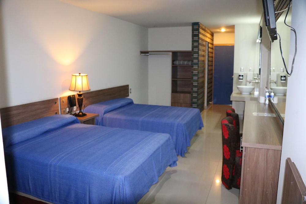 Double Room, 2 Double Beds, Non Smoking photo 1