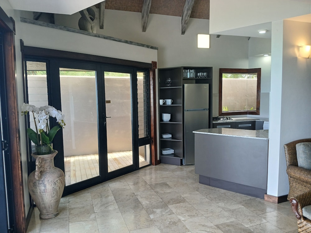 Luxury Villa, Private Pool, Beachfront photo 1