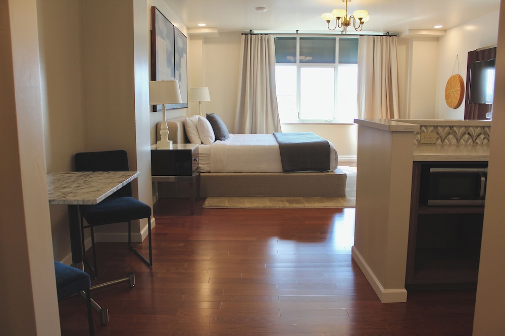 Executive Studio Suite, Mountain View