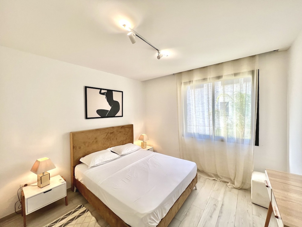 Luxury Apartment photo 1