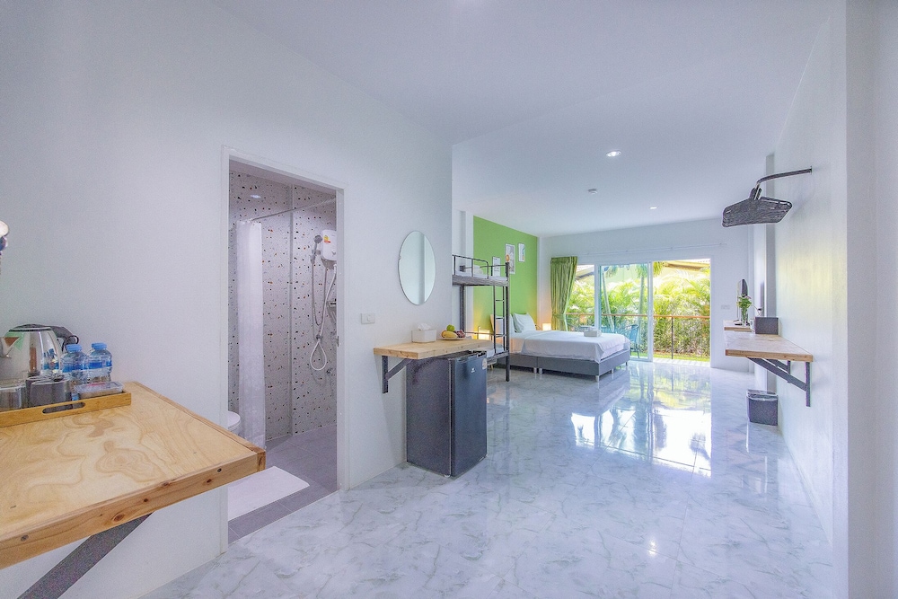 Family Double Room, Multiple Beds, Garden View