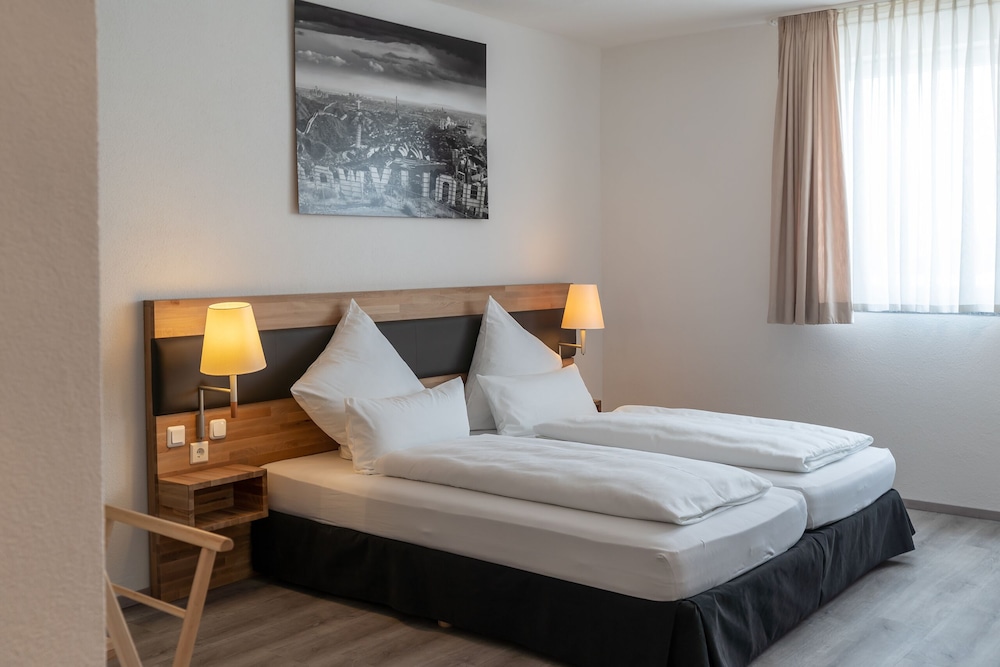 Family Room, 1 King Bed with Sofa bed photo 2