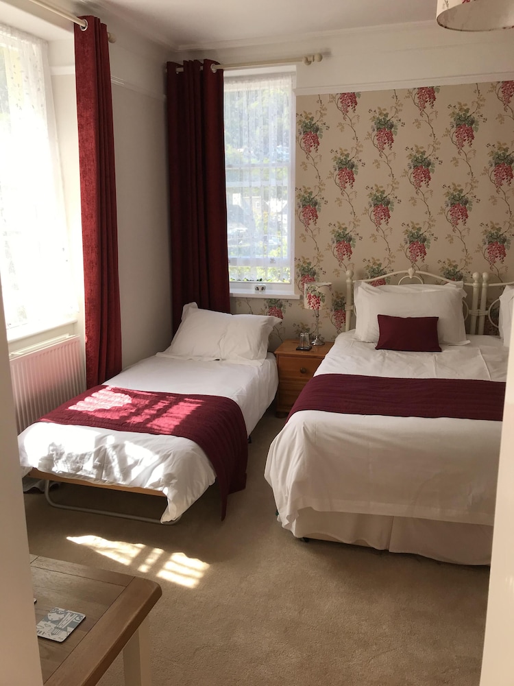 Suite, Ensuite (Superking-River view) photo 3