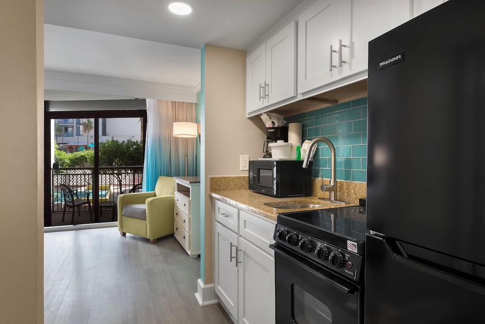 Resort View Junior Suite - Photo 4