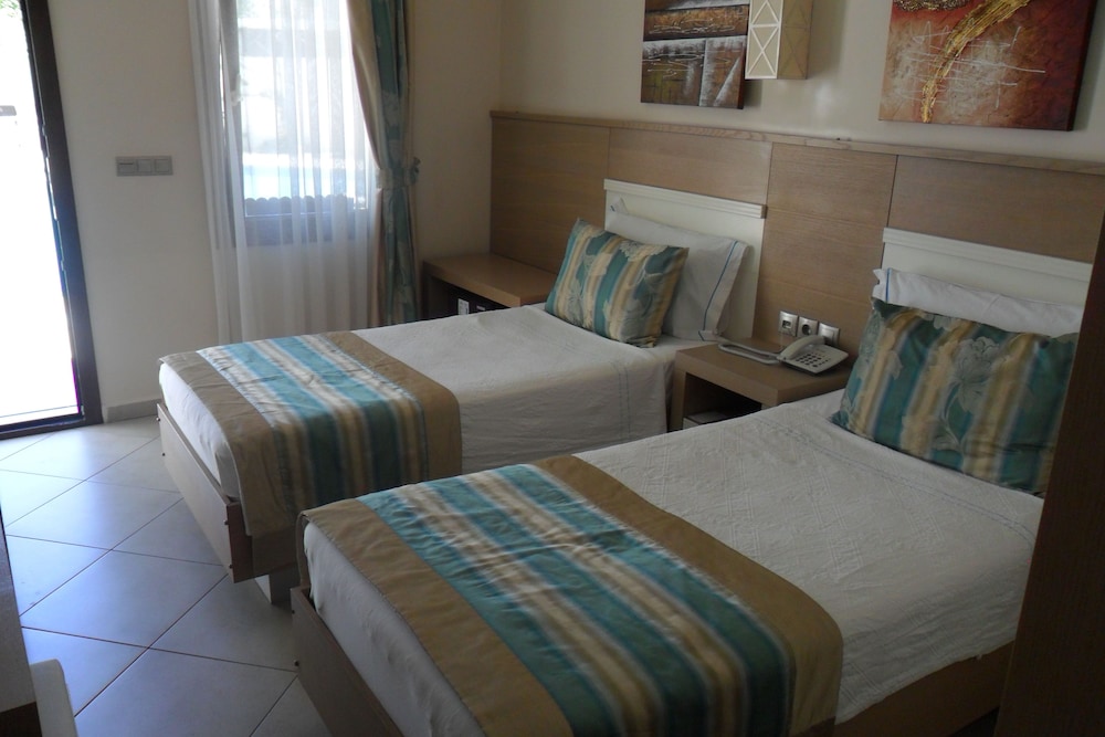 Standard Room, 1 Double Bed photo 3