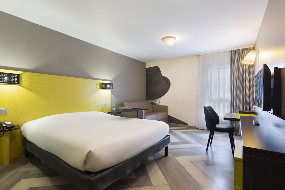 Family Double Room, 1 Double Bed with Sofa bed - Photo 9
