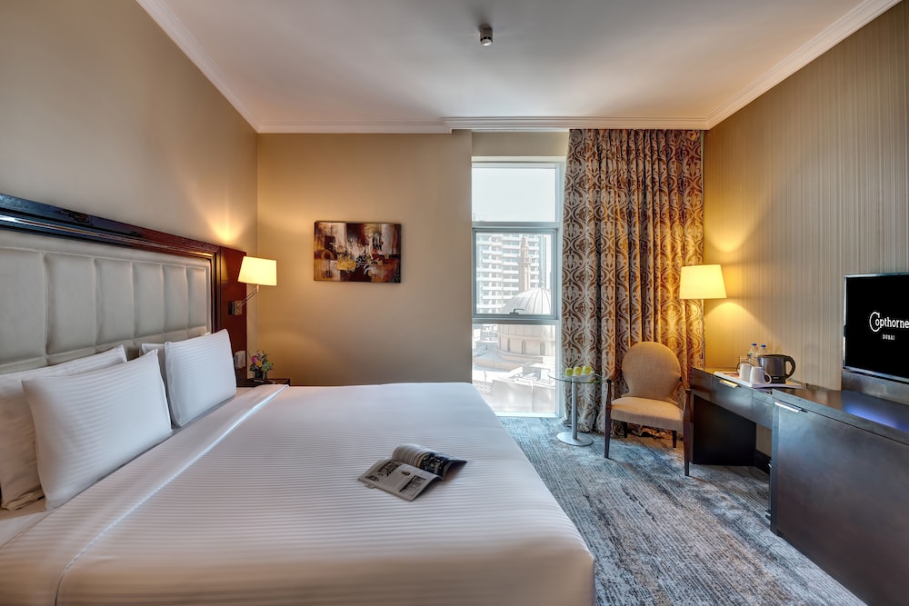 Superior Room, 1 King Bed, City View