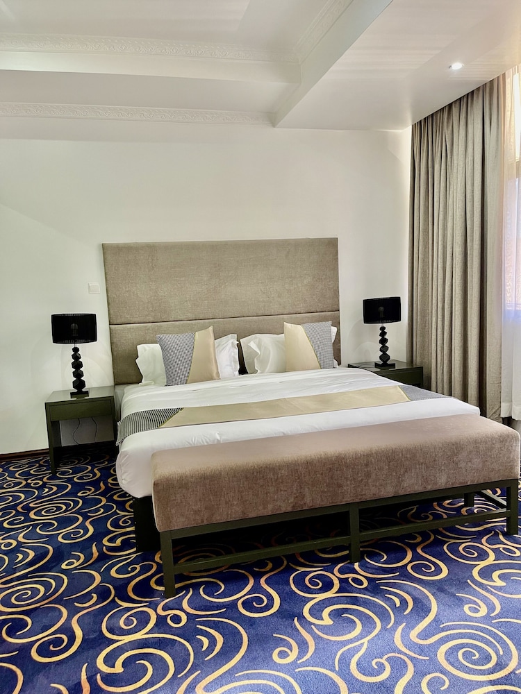 Deluxe Room, Balcony
