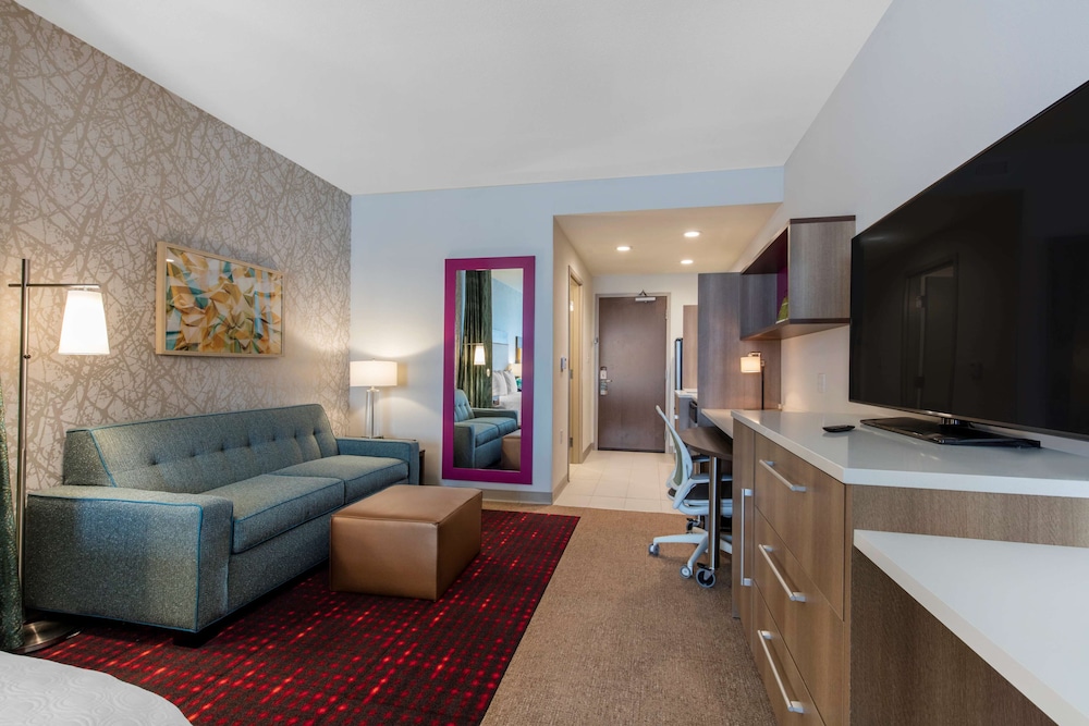 Studio, 2 Queen Beds, Accessible, Bathtub