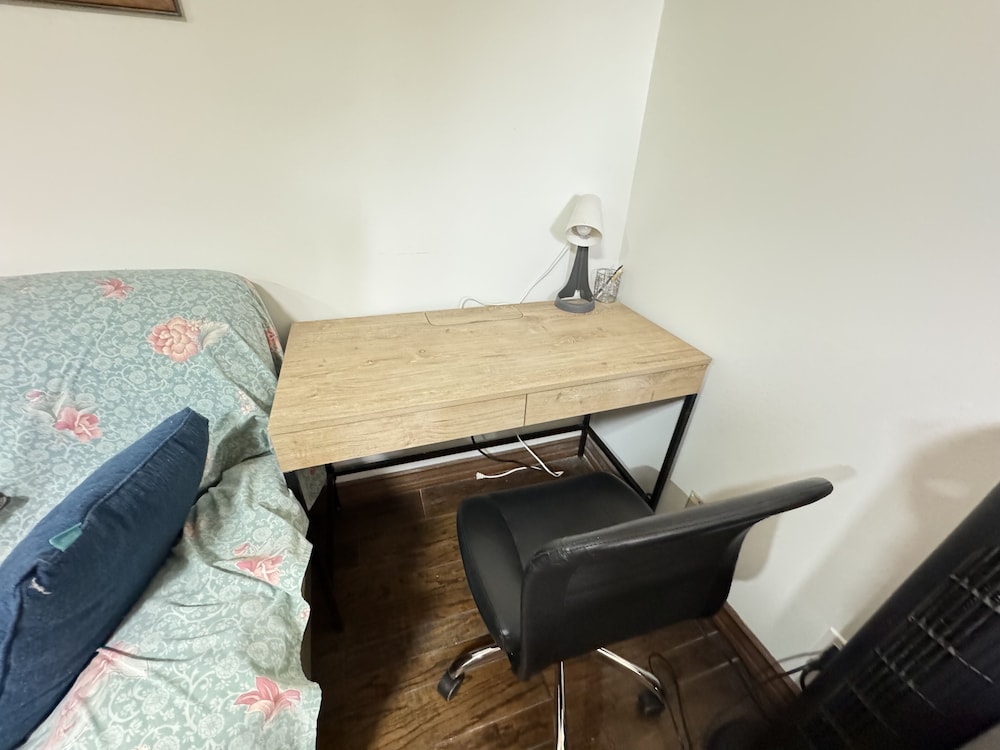 Deluxe Double Room Single Use, 1 Queen Bed, Non Smoking, City View photo 2