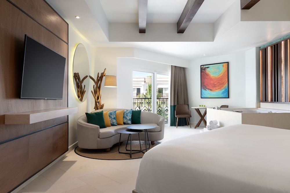 Junior Suite, 1 King Bed