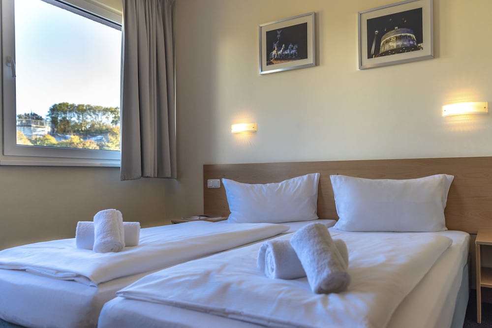 Double Room - Photo 2