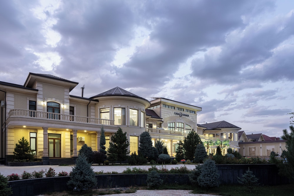 Grand Villa, Multiple Bedrooms, Lake View