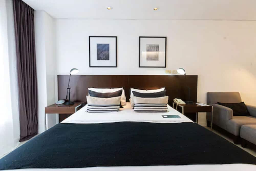 Standard Room, 1 Queen Bed, Non Smoking photo 3