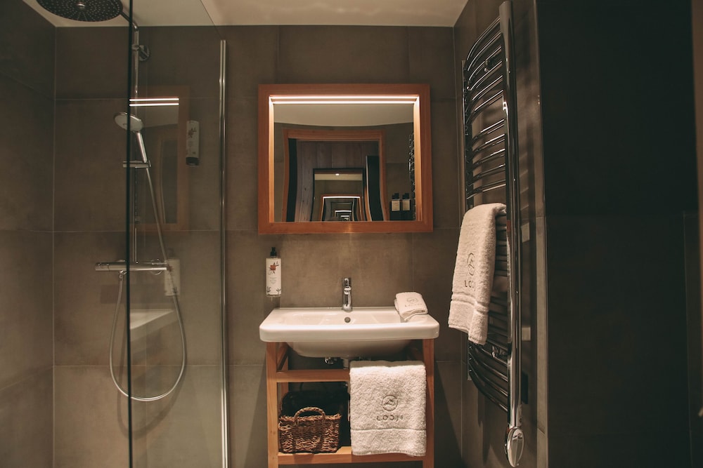 Deluxe Quadruple Room, Hot Tub, Valley View (ou vue piste), photo 6