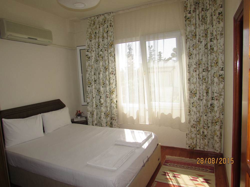 Standard Triple Room, 2 Bedrooms, Mountain View