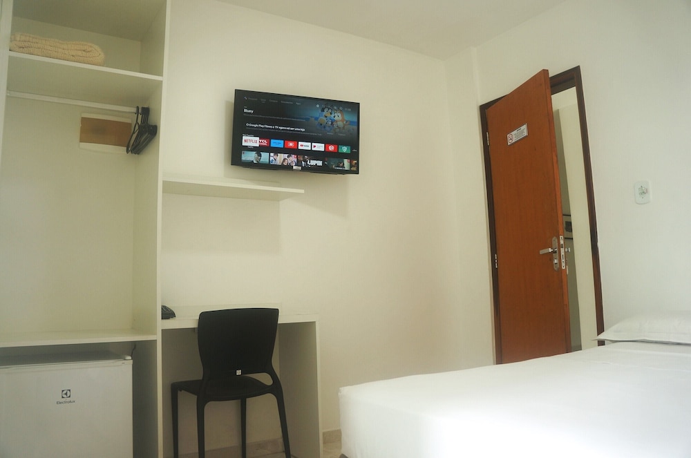 Standard Double Room - Photo 8