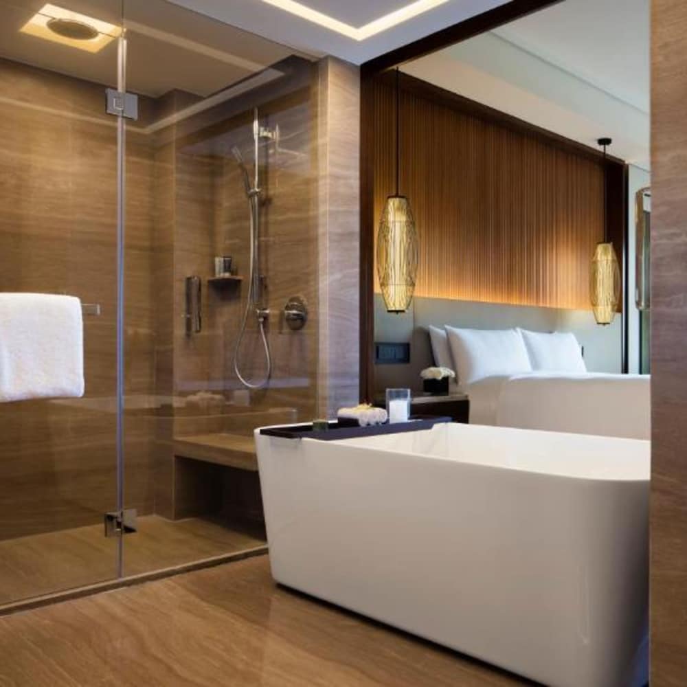 Presidential Room, 1 Bedroom, Golf View photo 2