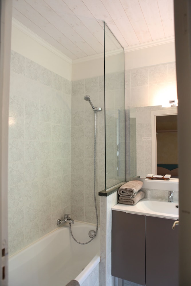 Economy Double Room, 1 Double Bed photo 2