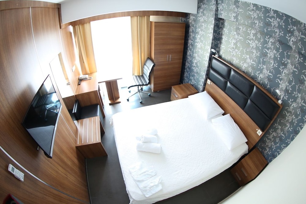 Deluxe Double Room photo 3