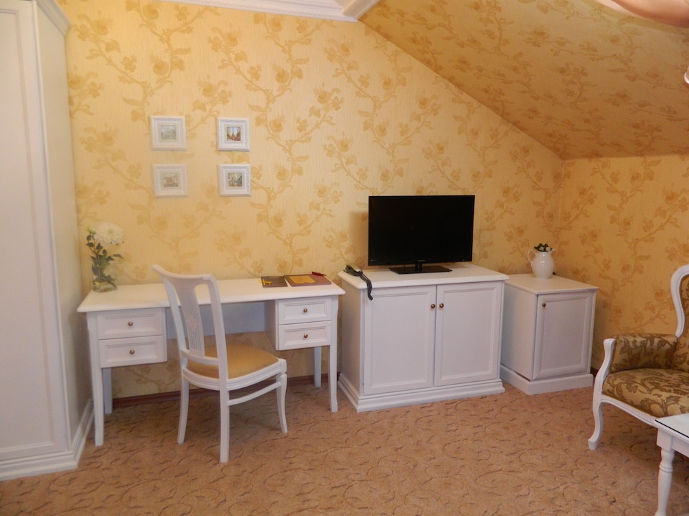 Double Room (Mansard) photo 3