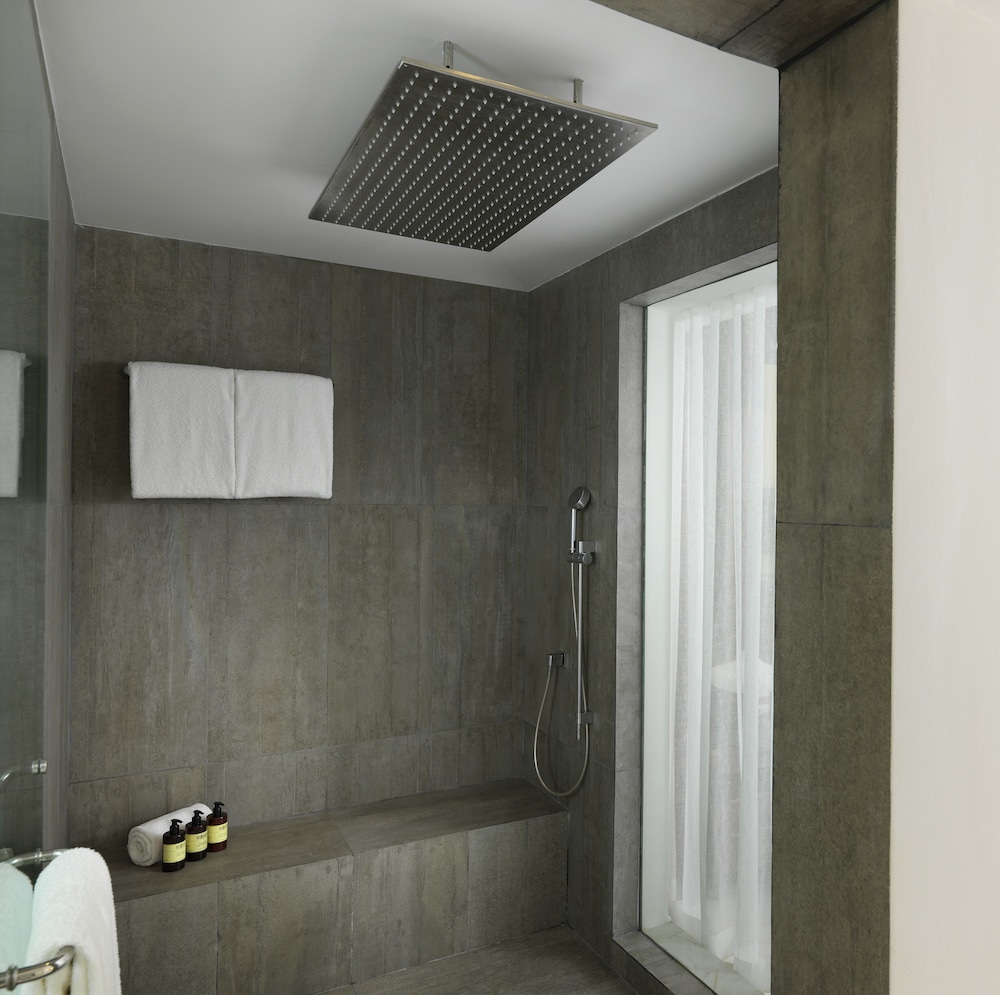 Beyond Me+ Suite With Hot Tub And Terrace