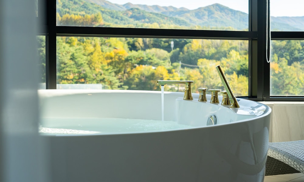 Special Suite - Photo 18