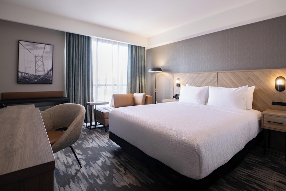 Room, 1 King Bed (Accessible)