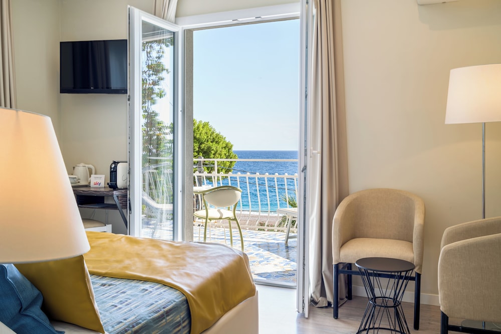 Deluxe Family Camere Comunicanti Vista Mare Frontale
