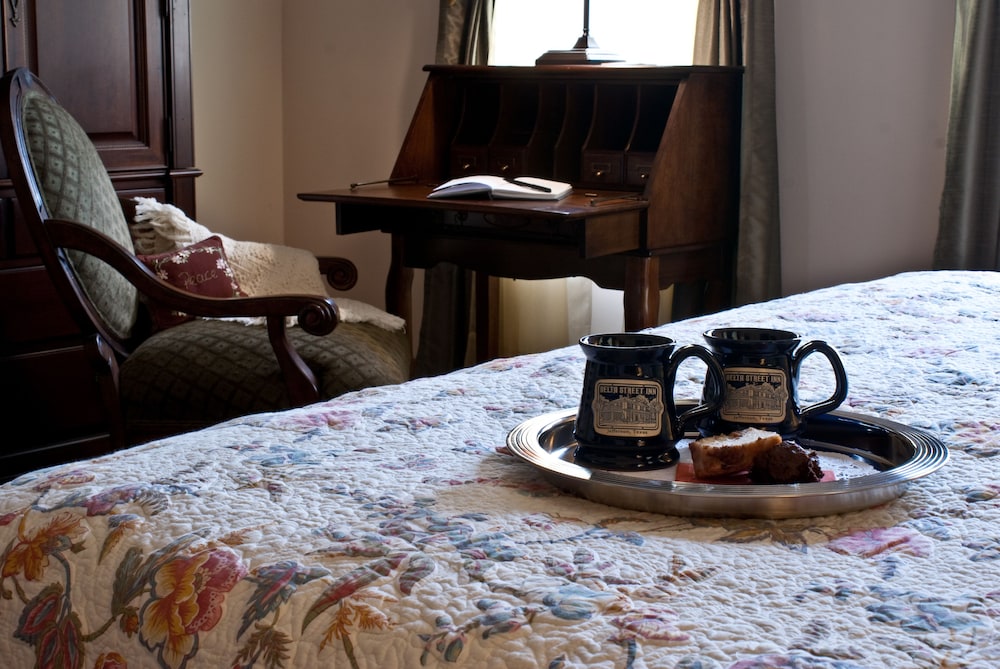 Room (4) photo 2