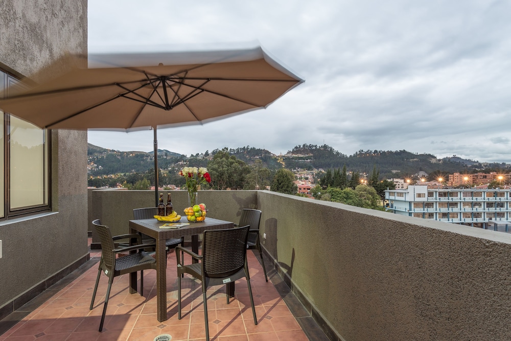 Premier Duplex, 3 Bedrooms, City View, Tower photo 1