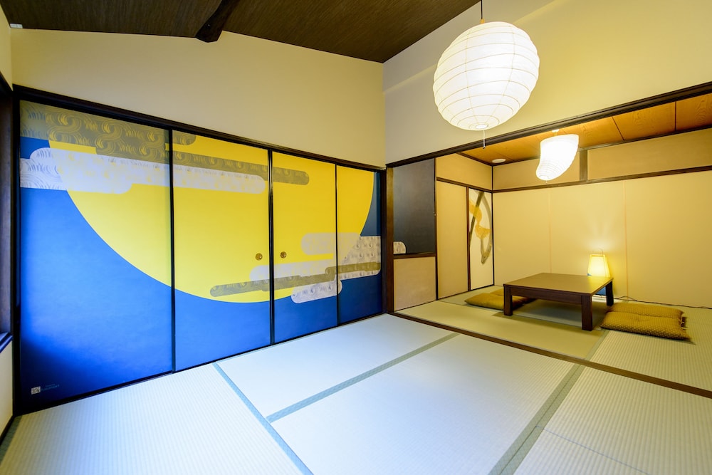 Basic Room, 5 Bedrooms, Non Smoking