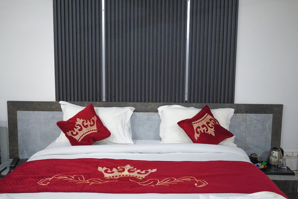 Executive Room - Photo 6