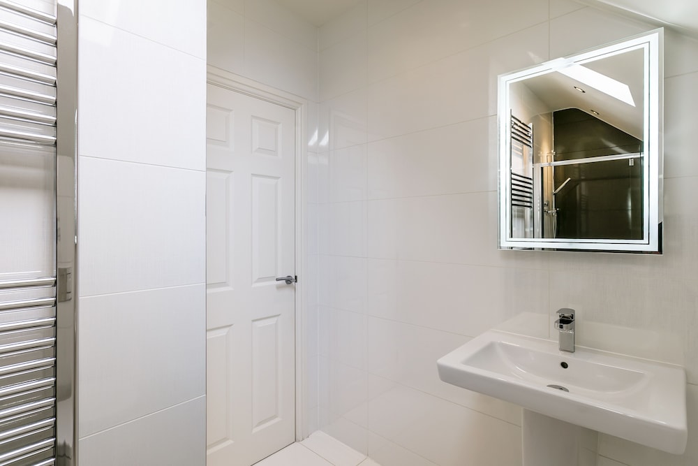 Luxury House, Private Bathroom, Courtyard View photo 3