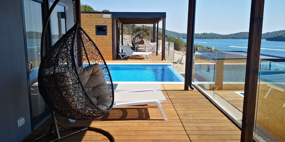 Luxury Mobile Home, 2 Bedrooms, Pool Access, Sea View (EVO Green) photo 3